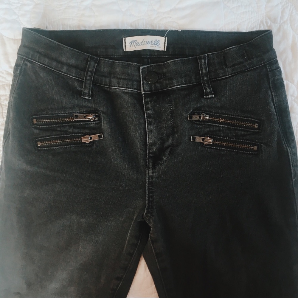 dark wash skinny jeans